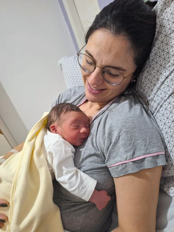 Mãe e bebê no pós-parto
